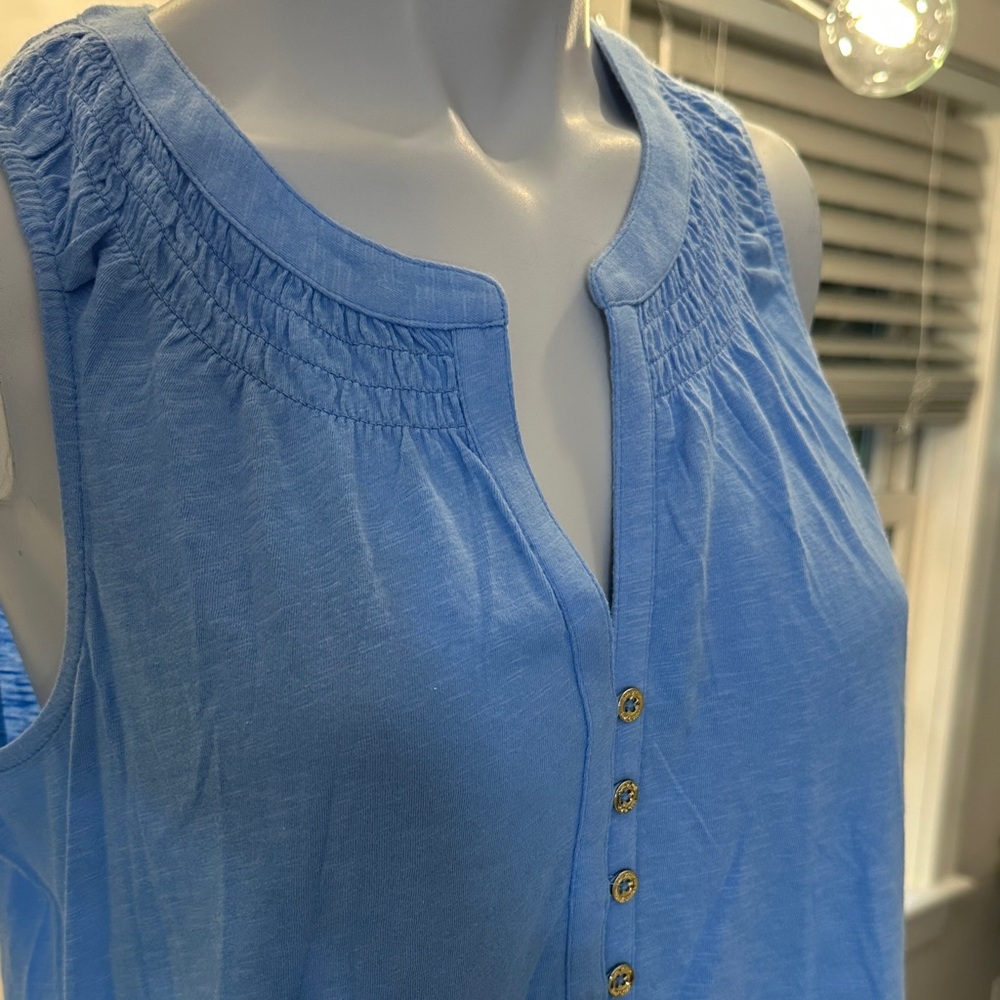 Blue Sleeveless Lilly Pultizer Top - FOUND it ! Availabile now 💙 - Picture 2 of 5